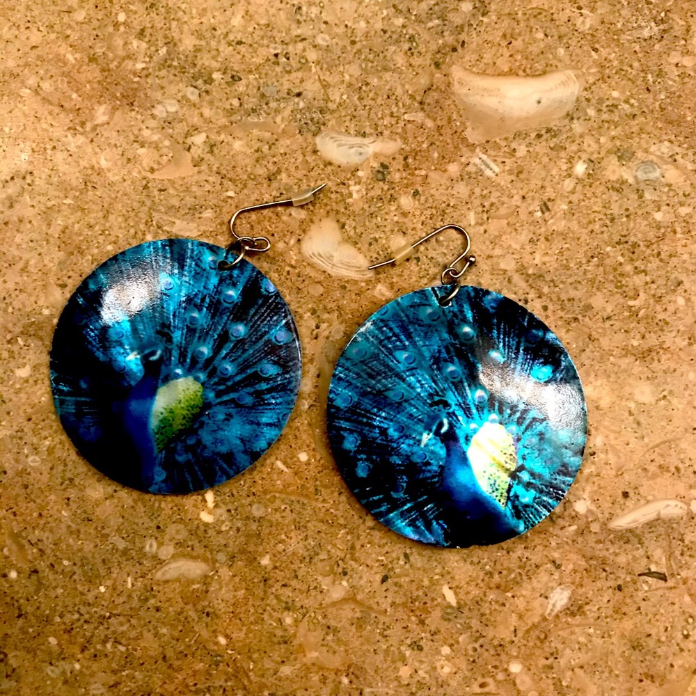 Earrings mother of pearl painted